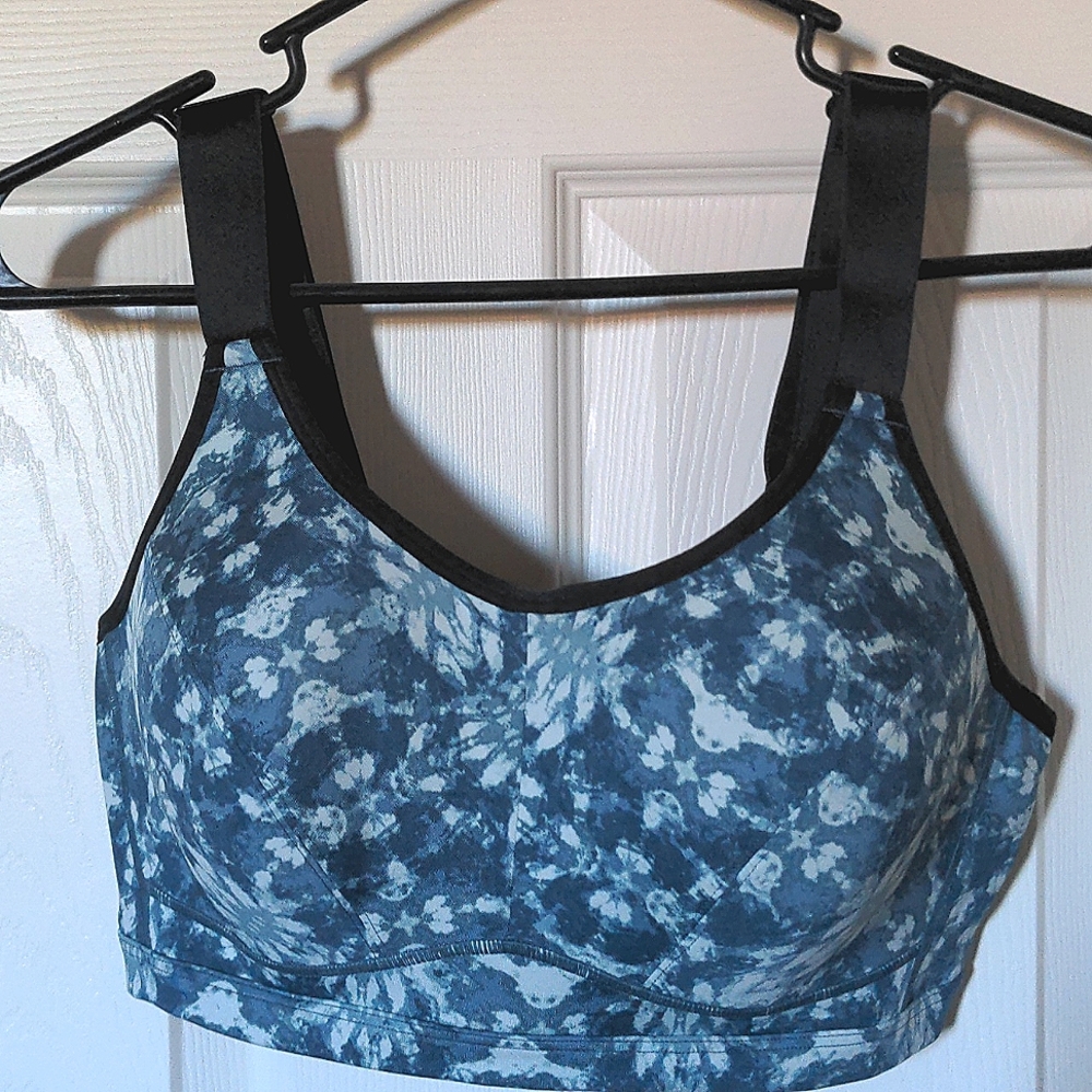 Livi Active High Impact Sports Bra